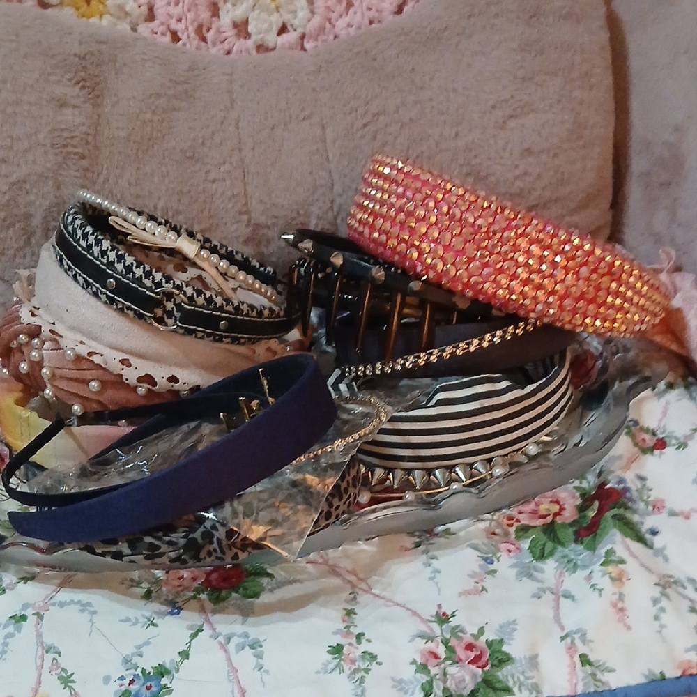 ♡Lot Of Vintage Headbands♡